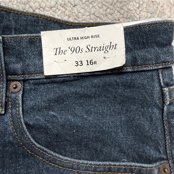 Abercrombie NWT Ultra High Rise 90s Straight Dark Wash Jeans 16 - Picture 4 of 6